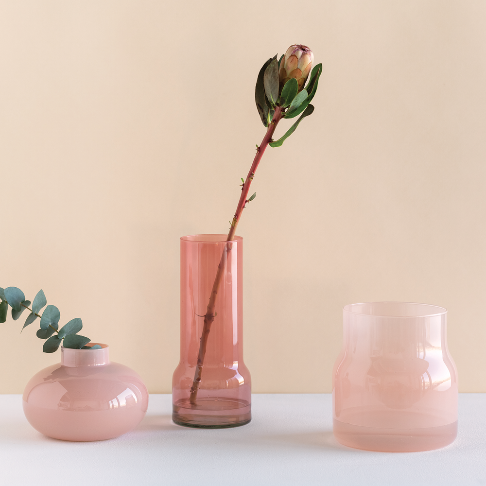 Vase Bodii – Recyceltes Glas, Milky Peach