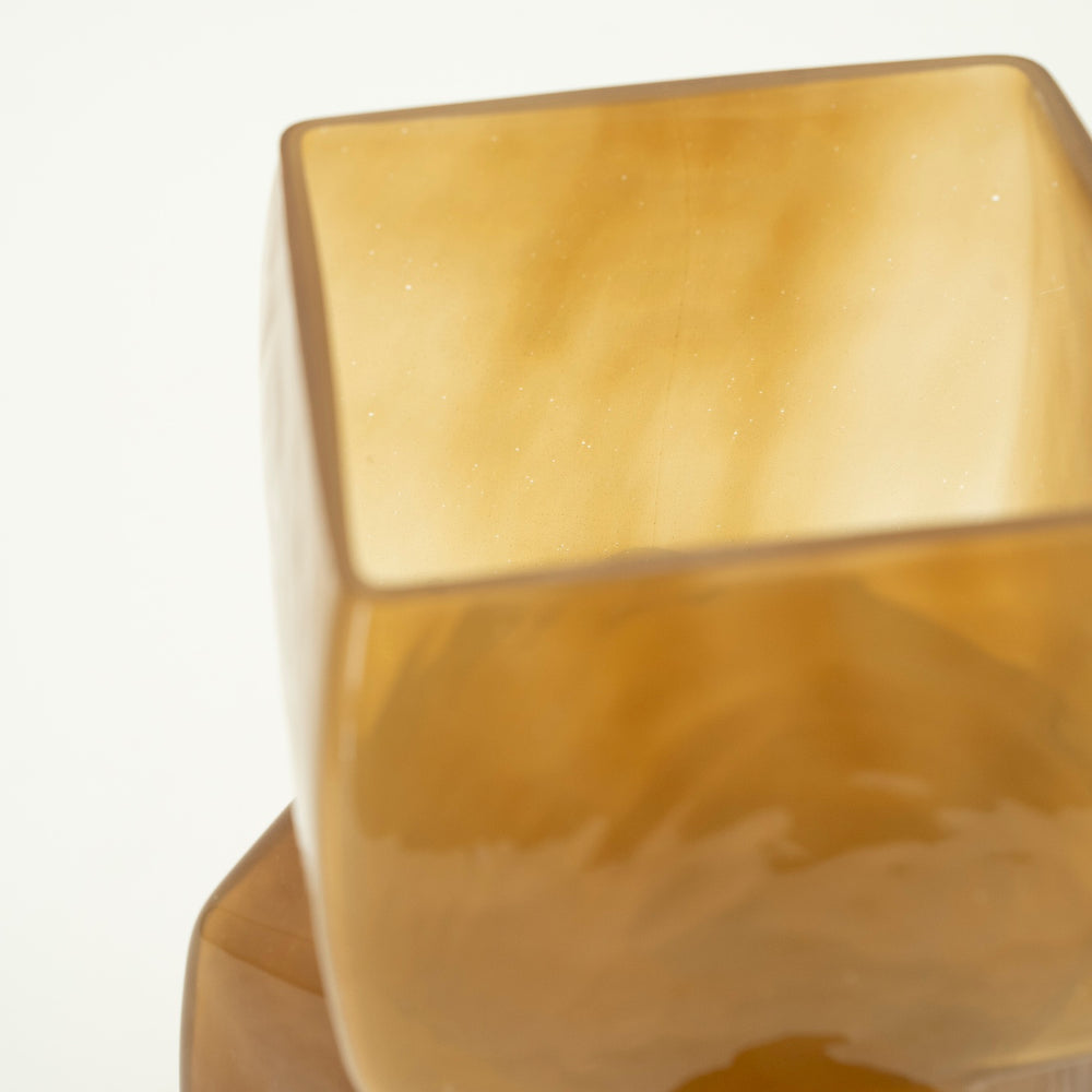 Vase Batu in 2 verschiedenen Farben