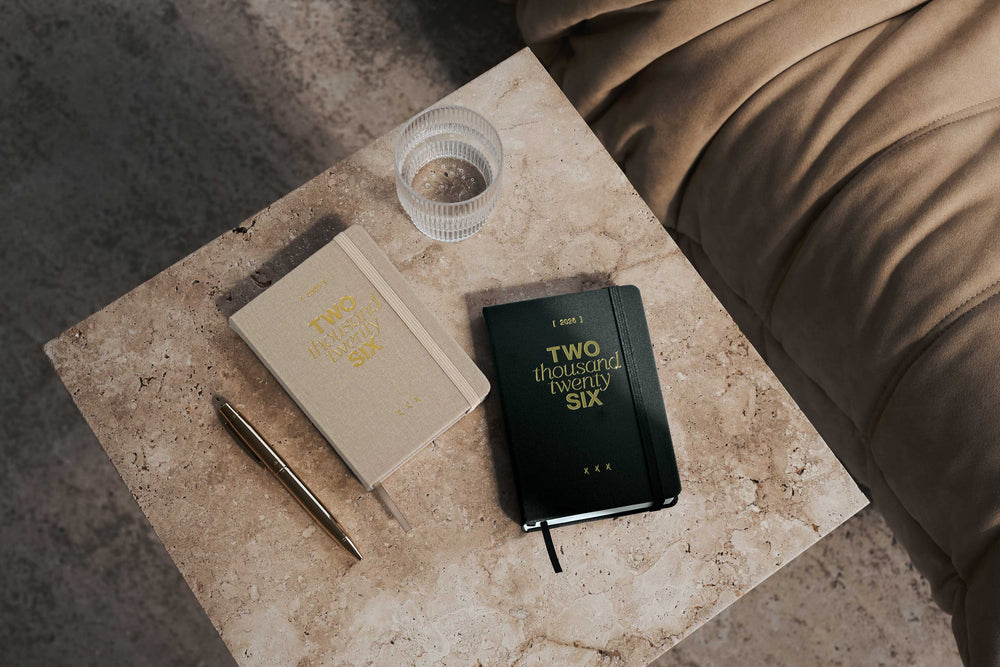 Pocket Planner 2026 – Taschenkalender in Beige, A6, mit Goldprägung