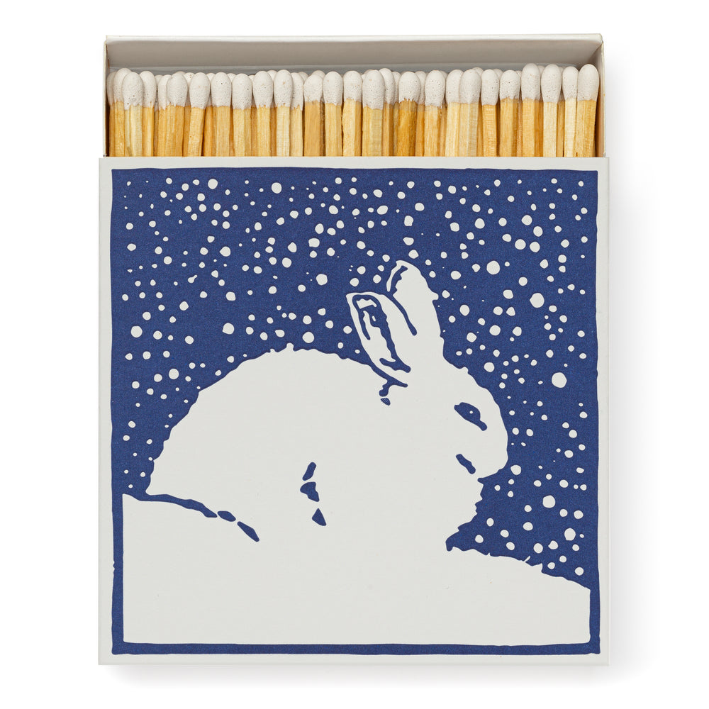 Streichholzschachtel Snow Rabbit – Hasenmotiv im Schnee