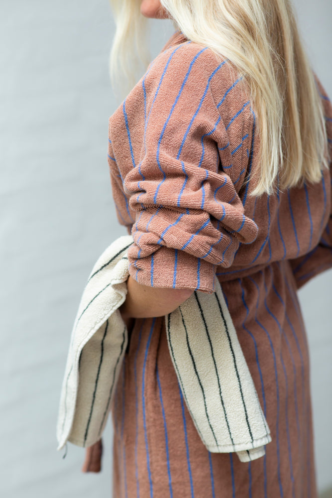 Bongusta – Naram Bathrobe aus 100 % Bio-Baumwolle (Größe S/M)