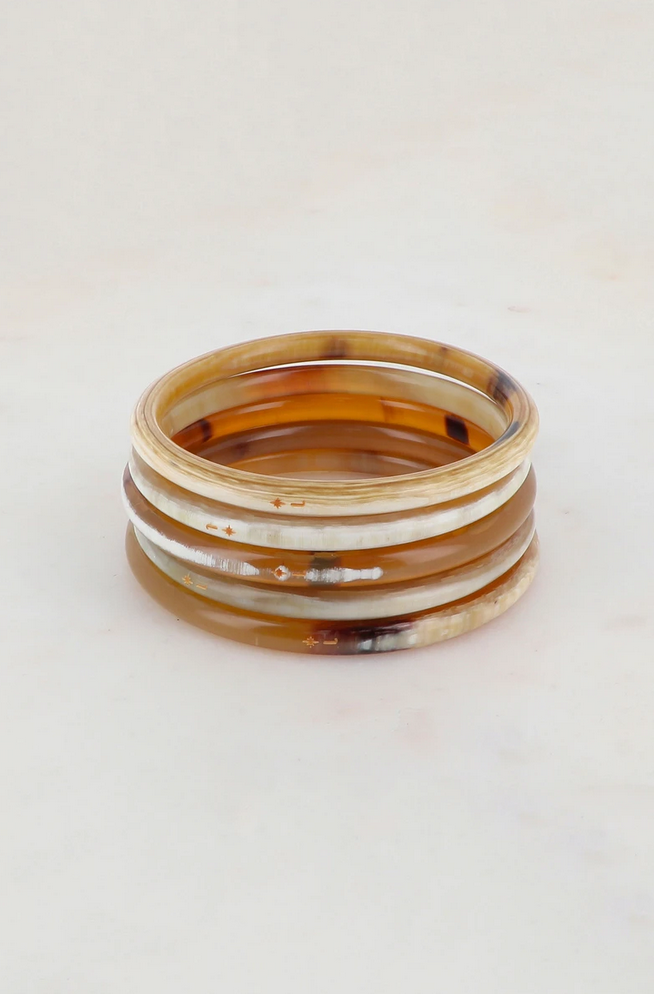 Runder Armreif aus Büffelhorn – handgefertigt in Vietnam 6–7 mm