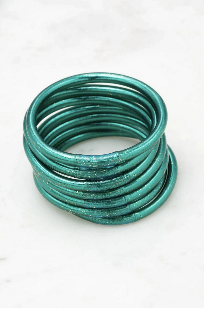 Buddhistischer Armreif in Dick– spirituelles Accessoire in sanftem Design - verschiedene Farben