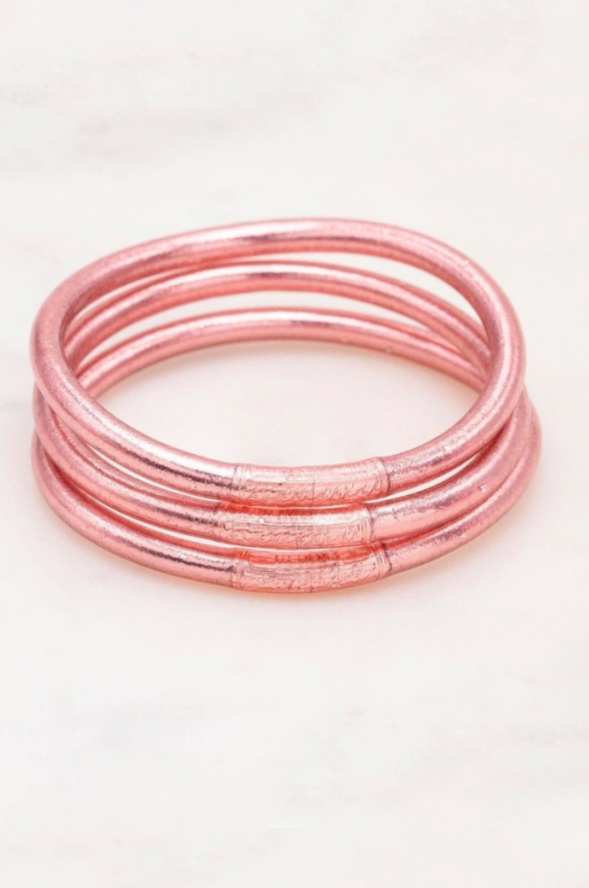 Buddhistischer Armreif in Dick– spirituelles Accessoire in sanftem Design - verschiedene Farben