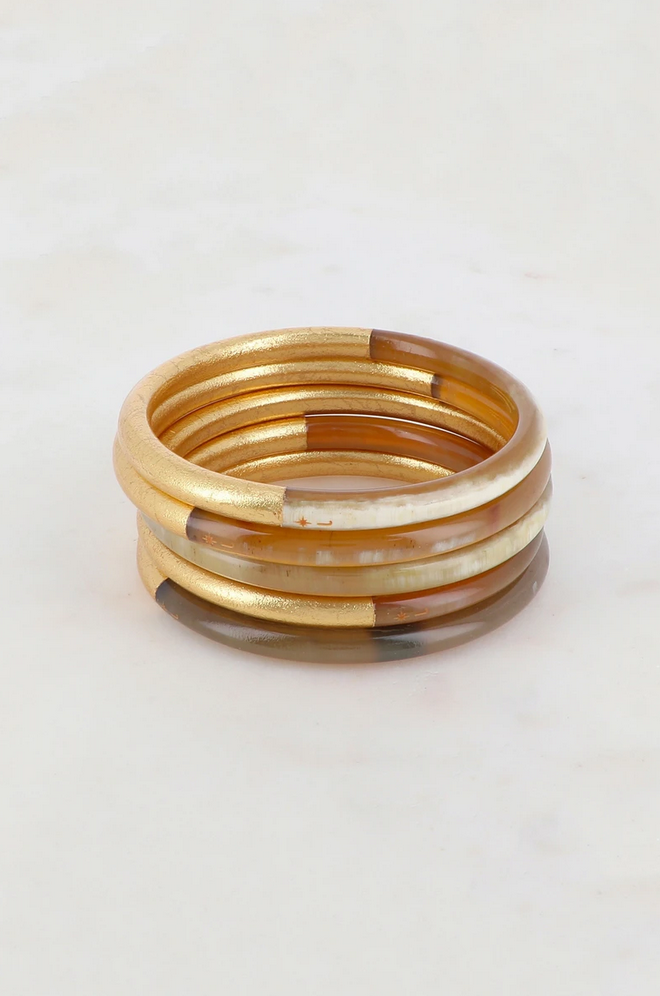 Lackierter Armreif aus Büffelhorn dick – handgefertigt in Vietnam