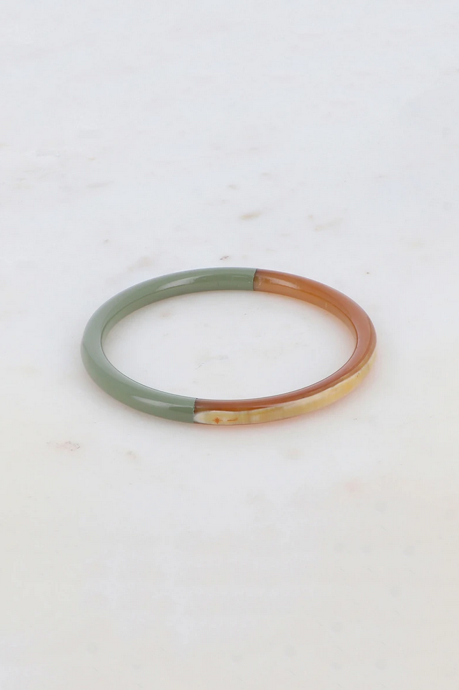 Lackierter Armreif aus Büffelhorn dick – handgefertigt in Vietnam